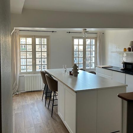 Spacieux Appartement Au Coeur Du Centre Historique De Dinan Dış mekan fotoğraf