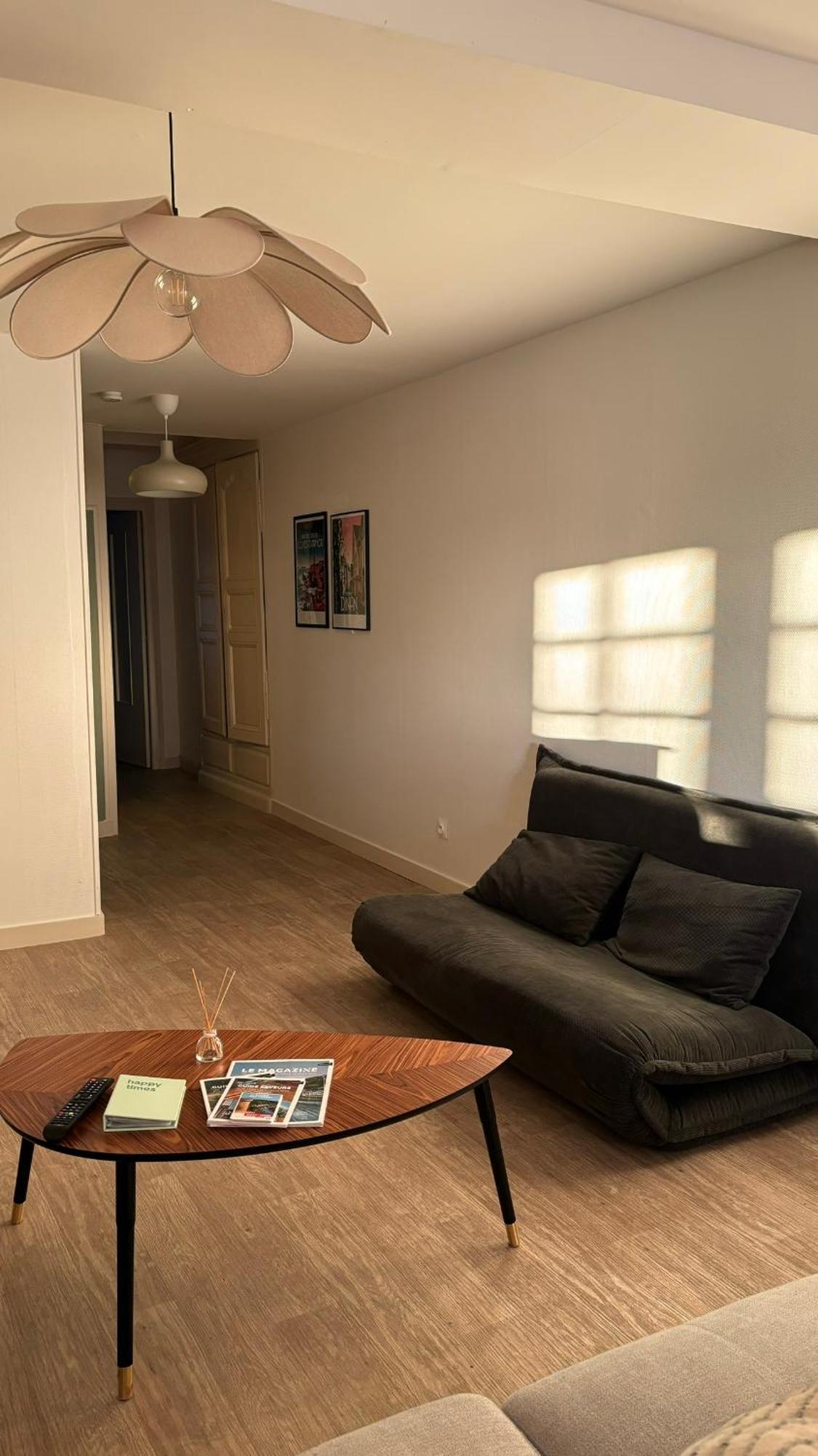 Spacieux Appartement Au Coeur Du Centre Historique De Dinan Dış mekan fotoğraf
